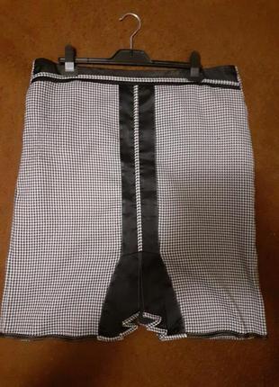 Спідниця в "гусячу лапку". піт 48 див. польща.