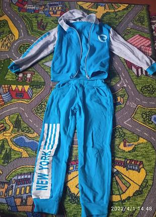 Спортивний костюм