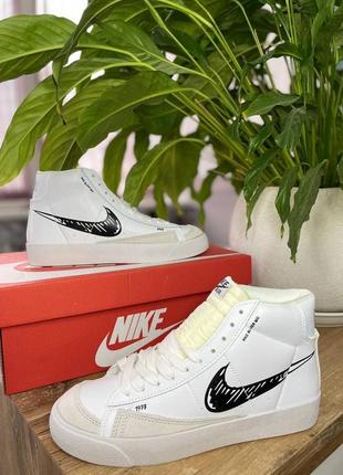 Nike blazer mid 77 женские белые кроссовки найк блейзер демисезонные жіночі кросівки весна літо осінь тренд знижка скидка распродажа