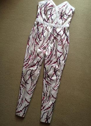 Мега красивий комбінезон фірмовий натуральний,р 10,ідеальний