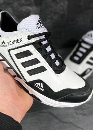 Чоловічі шкіряні кросівки adidas