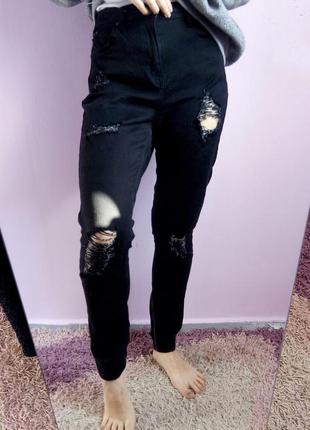 Черные джинсы с высокой талией, завышенной талией, с порезами3 фото