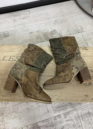 Ботинки ботильоны invito