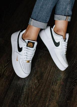 Кросівки air force 1 low 07 essential white/black/gold mini swoosh кросівки