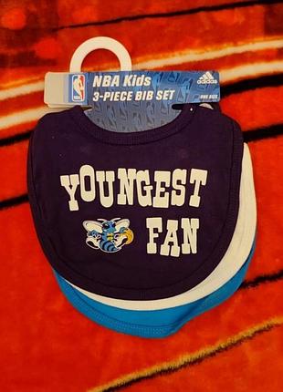 Оригинал. комплект слюнявчиков adidas x nba new orleans hornets.