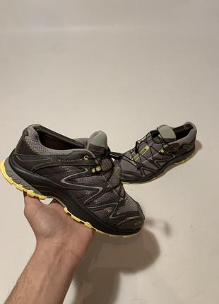 Женские туристические ботинки кроссовки salomon Brown 38