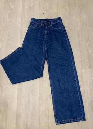 Джинсы клёш