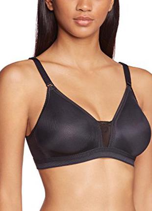 Спортивний топ triumph triaction bra 34в1 фото