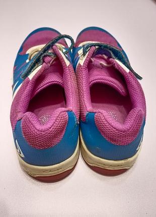 Яркие кросовочки clarks