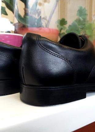 Стильные очень мягкие и прочные кожаные туфли " clarks " , англия! 39 р.2 фото