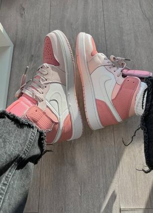 Кросівки jordan 1 retro pink кроссовки7 фото