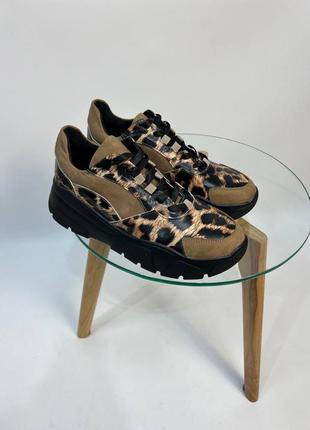 Эксклюзивные кроссовки из натуральной итальянской кожи и замша леопард бежевые4 фото