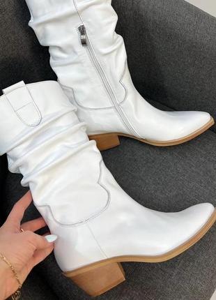 Эксклюзивные казаки из натуральной итальянской кожи белые