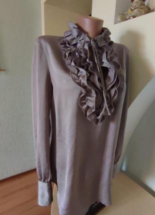 Нарядна блузка з рюшами