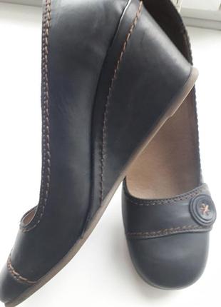 Туфли туфлі жіночі "fly london" 39-40 р. португалія.