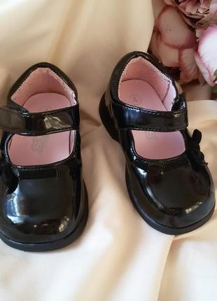 Туфли туфельки черные лаковые для девочки teeny toes 4 (19) р.2 фото