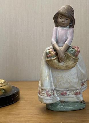 Порцелянова статуетка lladro «травневі квіти».1 фото