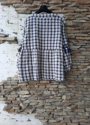 Стильная с вышивкой и шнуровкой спереди туника большого размера