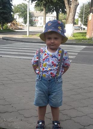 Джинсові шорти на підтяжках