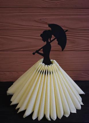 Салфетница, подставка для салфеток из фанеры "девушка с зонтиком", черная