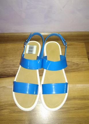 Сандалі 41 р (26 см)