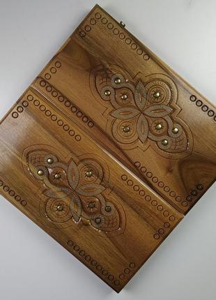 Резные нарды из древесина орех ручной работы 40 см * 40 см.3 фото