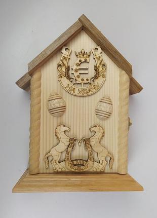 Ключница настенная деревянная ручной работы"домик" на шесть крючков