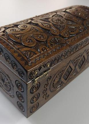 Різьблена дерев’яна шкатулка з горіха 18×8.8×10 см, оксамитове дно, коричнева | шкатулка ручної роботи з натурального дерева