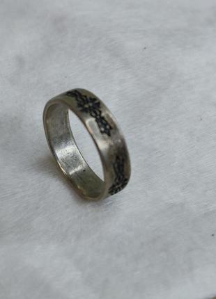 Серебряное кольцо серебро 925 проба вес 3,39 г размер 18