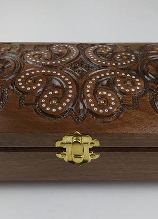 Купюрниця скринька для грошей різьблена з дерева ручної роботи горіх 18.5 см * 11 см, висота 7.9 см2 фото