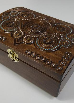 Різьблена шкатулка з горіха 21×14.5×8 см | дерев’яна скринька ручної роботи | подарунок з карпат