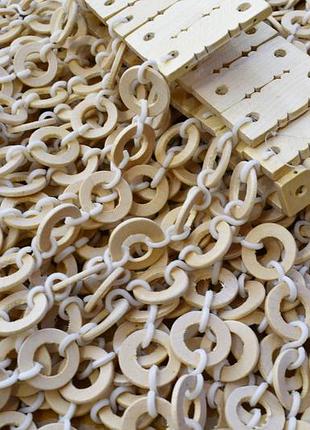 Деревянные шторы на дверной проем "кольцо" ширина 1 м, высота 2 м.