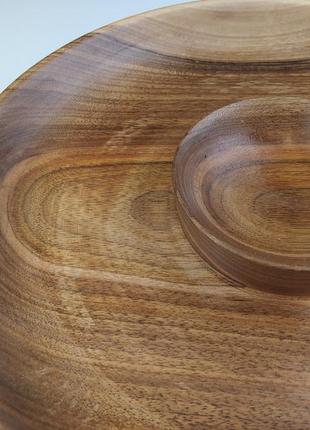 Дерев'яна тарілка менажниця для подачі страв горіх d 33 см, висота 4 см.4 фото