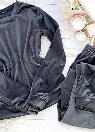 Велюровий костюм