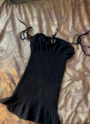 Чёрное мини платье bershka2 фото