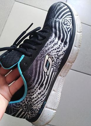 Кроссовки skechers