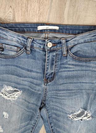 Укороченные джинсы с эффектом старения бойфренди5 фото