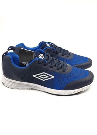 Оригінальні чоловічі кросівки umbro.