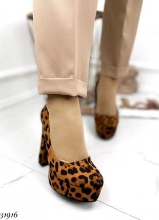 Туфли на широком каблуке леопард6 фото