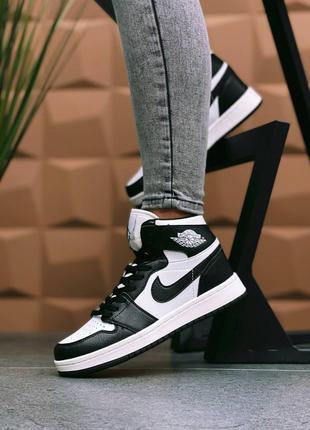 Жіночі кросівки nike air jordan n black/white2 фото