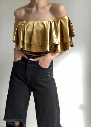 Велюрове боді з об‘ємними рюшами