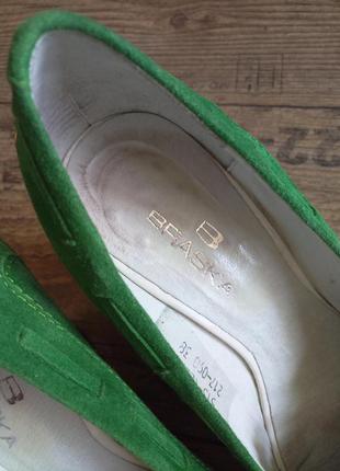 Замшевые зеленые туфли braska3 фото