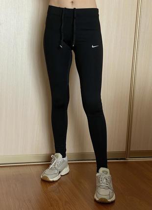 Спортивные лосины nike (xs)