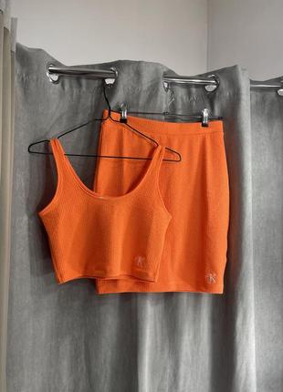 Яркий костюм комплект calvin klein оригинал новый с бирками