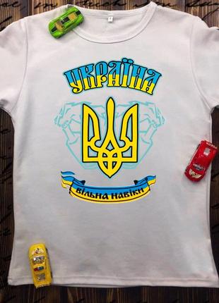 Чоловіча футболка з принтом - україна7 фото