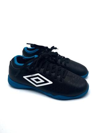 Футзалки umbro