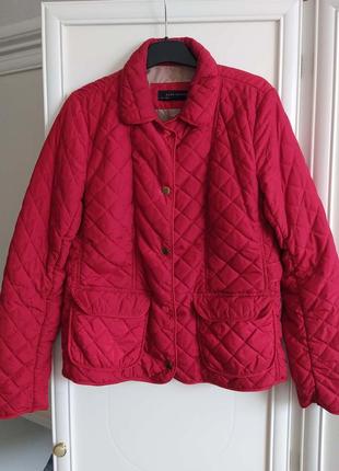 Легка куртка , стьобана, zara, червона, яскрава