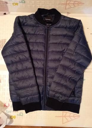 Курточка чоловіча р. м, весна-осінь. нова