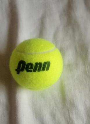 Тенісний м’яч