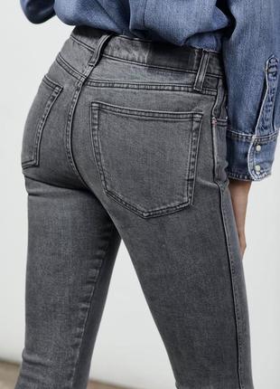 Джинси жіночі zara, колір сірий з меланжевим ефектом😍